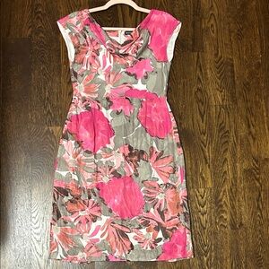 Banana Republic Pink & Gray Floral Draped Neck Dress – US 4